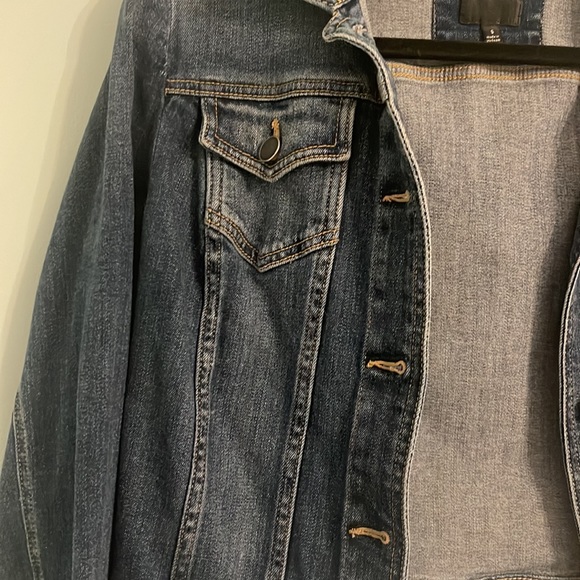 The Limited Jean Jacket - Picture 4 of 6